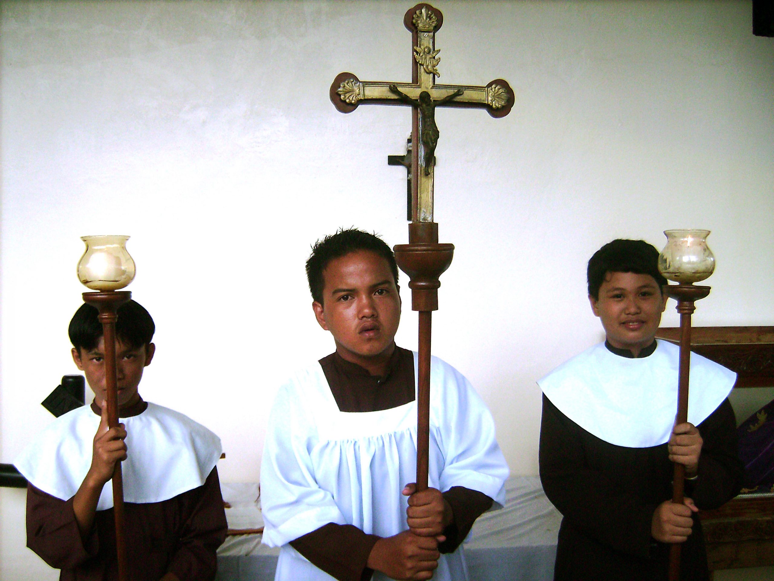 catholic-mass-procession