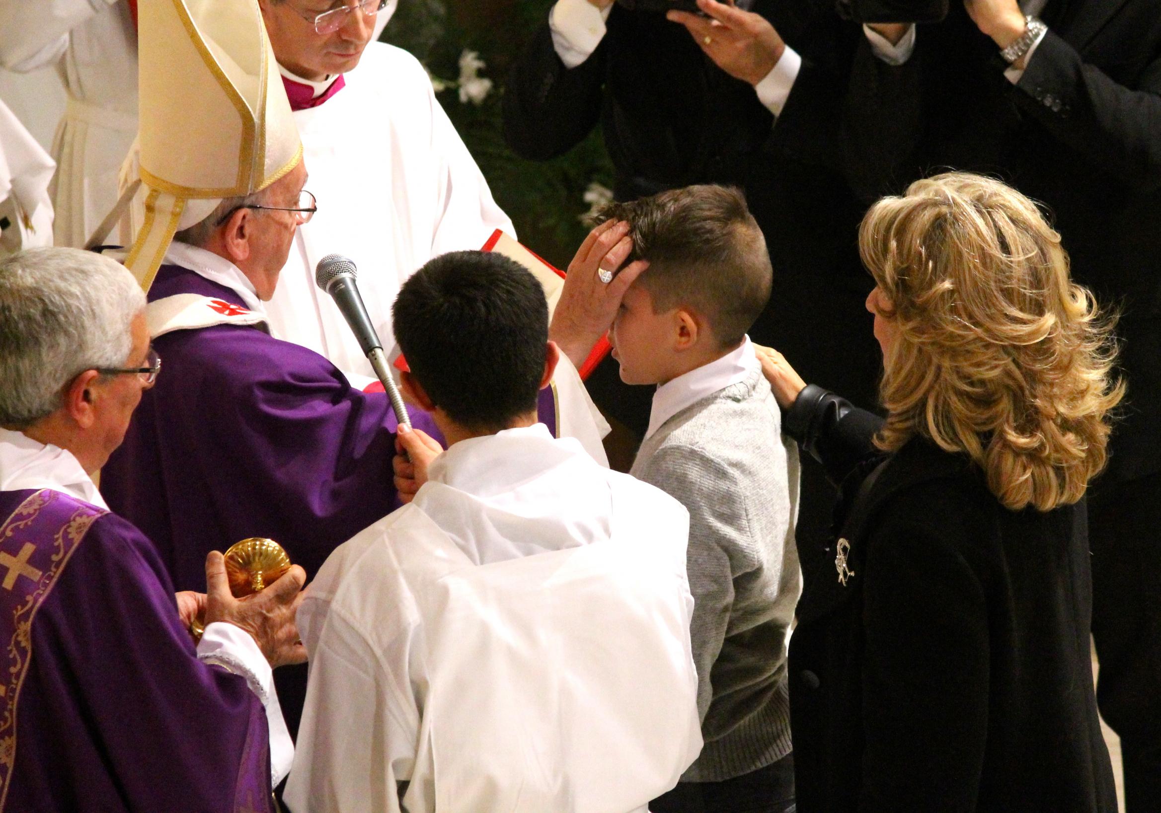 On the Sacrament of Confirmation and Its Liturgical Celebration - Adoremus