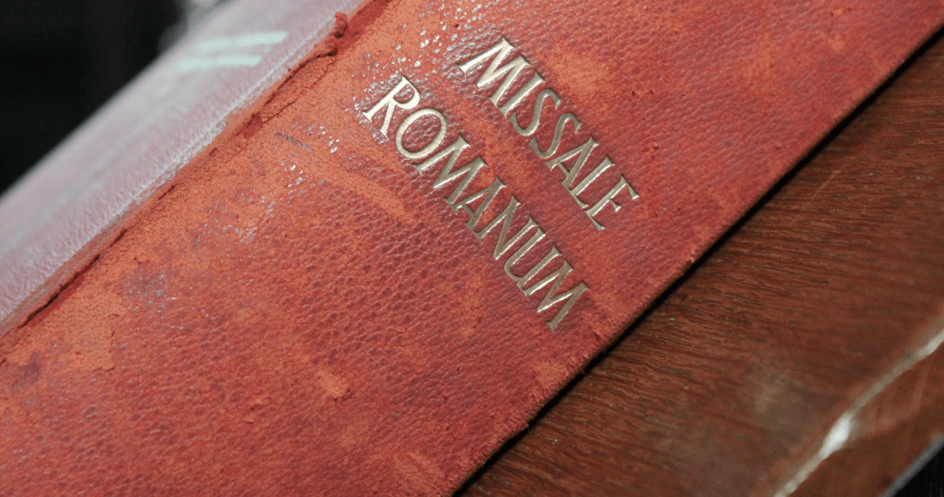 <em>Missale Romanum</em> – On the New Roman Missal 