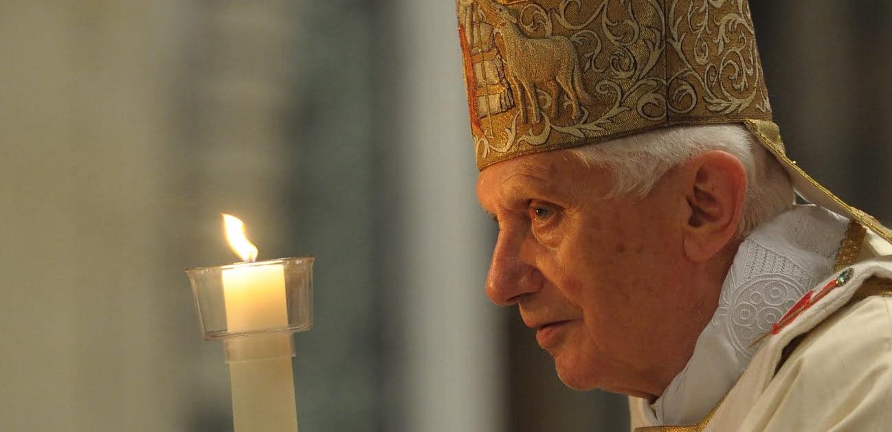 Book Finds Christ at the Center of Ratzinger's Liturgical Theology -  Adoremus