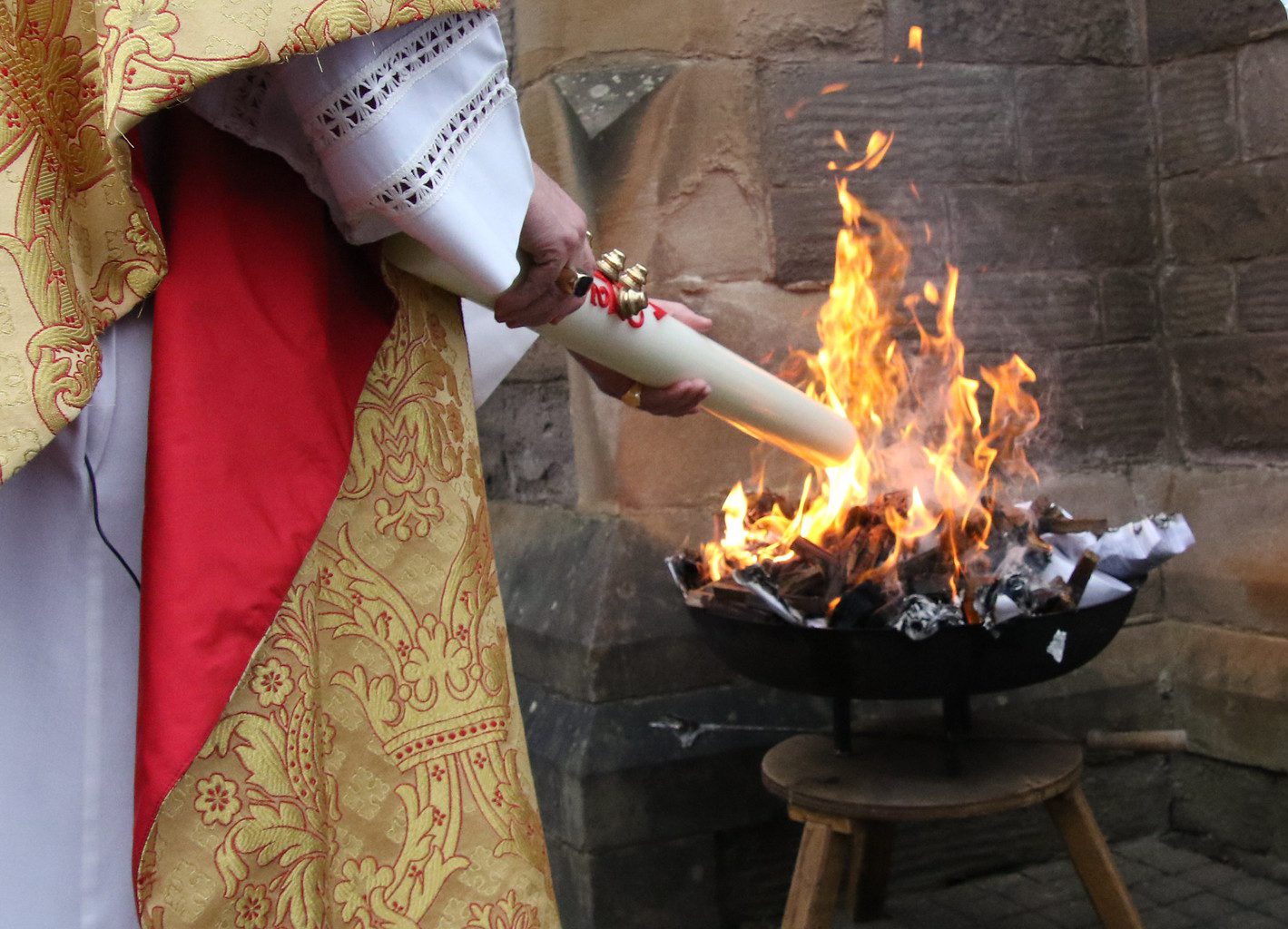 On the Seasons of Lent and Easter – <i>Adoremus</i> Quiz