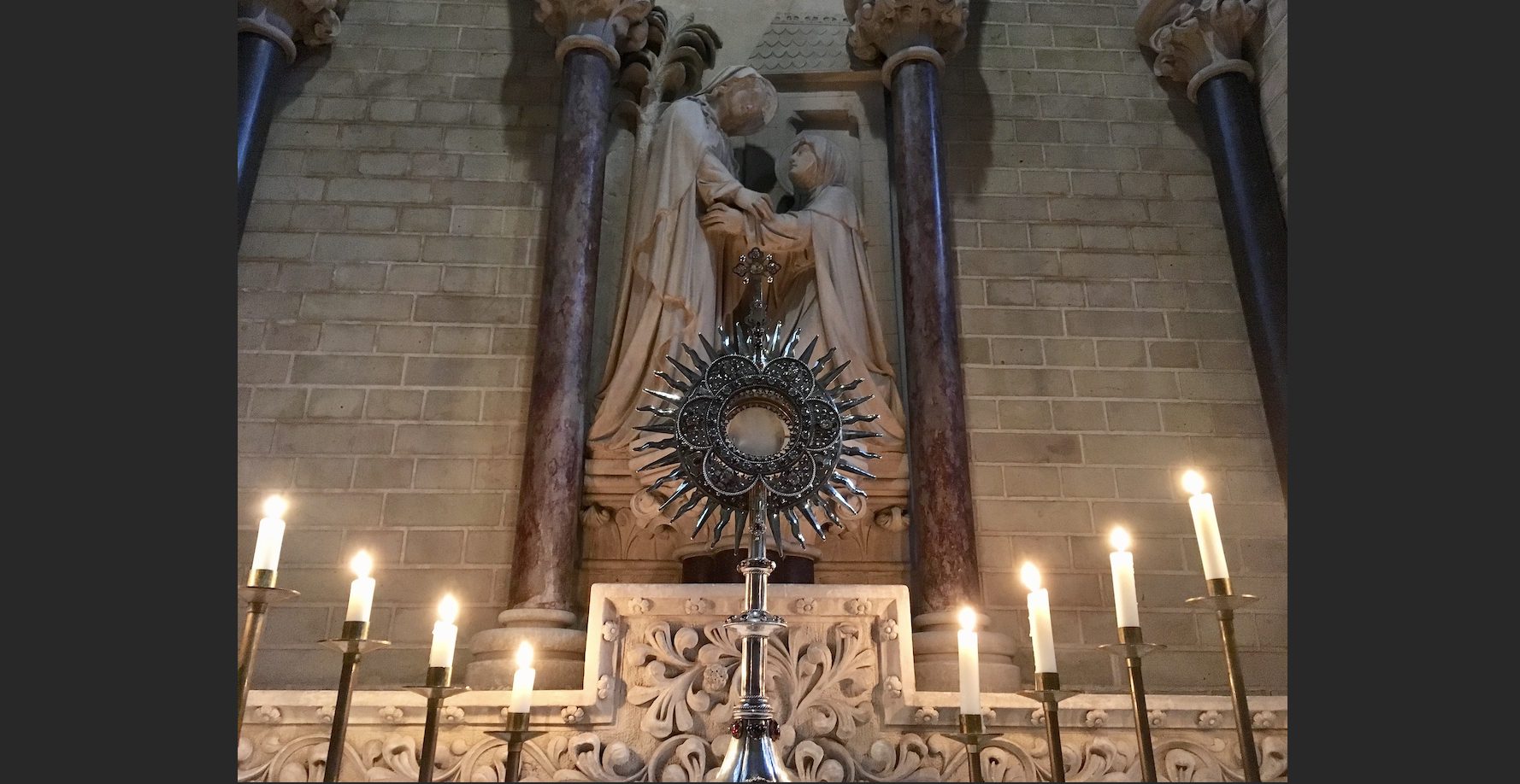 Sacred Silence: The Role of Stillness in Meeting Christ in the Eucharist